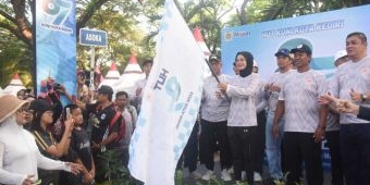 Wali Kota Kediri Berangkatkan Peserta Jalan Sehat HUT KONI ke-78