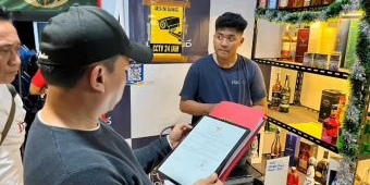 Gerebek Showroom Motor di Pasuruan, Polisi Sita Miras Ilegal