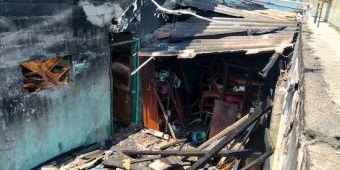 Gedung SMPN 4 Sidoarjo Hangus Terbakar