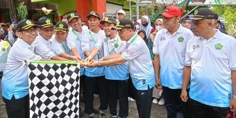 Peringati HAB ke-79, Kemenag Lamongan Gelar Jalan Sehat Kerukunan