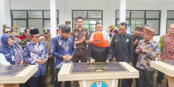 Resmikan Gedung SMKN Sukapura Bromo Probolinggo, Gubernur Khofifah Minta Bupati Lakukan ini