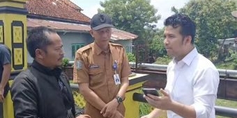 Tinjau Sungai Penyebab Banjir di Pamekasan, Wagub Jatim Minta Warga Jangan Buang Sampah Sembarangan