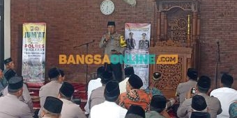 Jumat Curhat, Wakapolres Jombang Ajak Warga Jaga Kamtibmas saat Ramadhan
