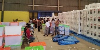 Tindak Lanjuti Putusan MK, KPU Pamekasan Pindahkan 15 Kotak Suara ke Surabaya untuk Hitung Ulang