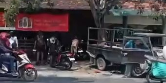 L300 Oleng di Tikung Lamongan, Tabrak Dua Motor dan Lukai Tiga Orang
