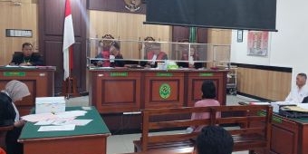 Majelis Hakim PN Gresik Tolak Alih Penahanan 2 Terdakwa Kasus Penipuan dan Penggelapan PT BJL