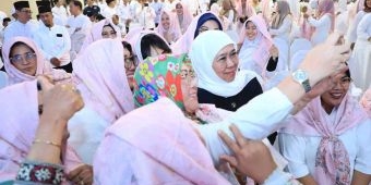 Safari Ramadan Pendidikan di SMKN 5 Surabaya, Khofifah Ajak Guru Terapkan Empat Konsep Pendidikan