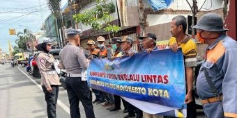 Satlantas Polres Mojokerto Kota Gelar Sosialisasi untuk Juru Parkir