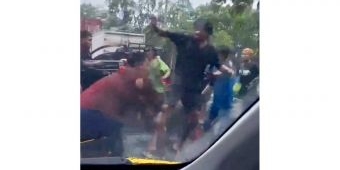 Polsek Bubutan Amankan Pelaku Pengeroyokan di Perempatan Demak-Dupak