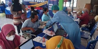 Nasdem Lanjutkan Vaksinasi Massal untuk Warga Kabupaten Kediri
