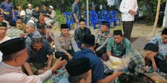 Kapolsek Buduran dan Kasi Humas Polresta Sidoarjo Takziah ke Rumah Duka Mendiang Rizki Maulana