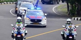 100 Polisi Kawal Ganjar Pranowo saat Safari Politik ke Surabaya