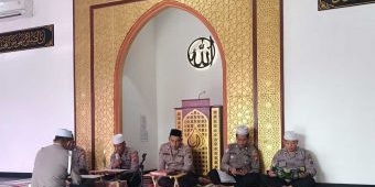 Rutin Gelar Khotmil Quran, Polsek Buduran Perkuat Iman dan Kebersamaan Personel