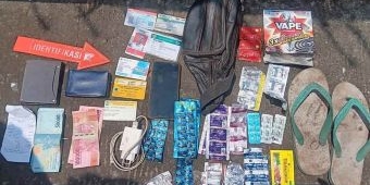 Warga Desa Bluru Kidul Sidoarjo Digegerkan dengan Penemuan Mayat di dalam Truk