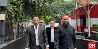 khalid-basalamah-penuhi-panggilan-kpk-diperiksa-kasus-korupsi-kuota-haji