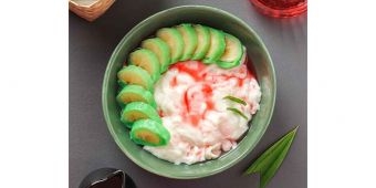 Segarnya Es Pisang Ijo, Takjil Khas Makassar yang Cocok untuk Buka Puasa