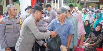 Jelang Pemilu 2024, Polres Lamongan Bagikan 1.000 Paket Sembako untuk Masyarakat