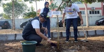 Sedekah Bibit Pohon di Kota Pasuruan, Gus Ipul: Setiap Tebang, Tanam Dua Kali Lipat