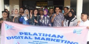 Lewat Pelatihan LPK Sumber Jaya, Wali Kota Kediri Dorong UMKM Kuasai Pemasaran Digital