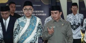 Hadiri Pelantikan Rektor Uniwara, Wali Kota Pasuruan Dorong Akselerasi Pendidikan