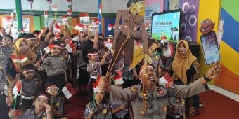 Polsek Kediri Kota Edukasi Anak Bahaya Gadget di Peringatan Harkitnas