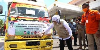 Besok Surabaya Raya Berlaku PSBB, Khofifah Kirim Sembako ke Sidoarjo dan Gresik