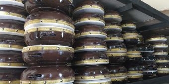 Perajin Rebana di Blitar Bertahan di Tengah Sepinya Pesanan Ramadhan