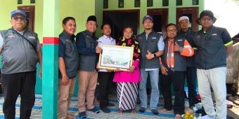 PT SIG Pabrik Tuban Rehab Rumah Milik Lansia di Merakurak