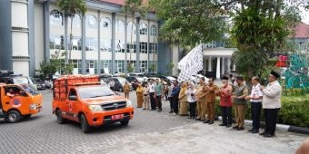 Wali Kota Batu Berangkatkan Bantuan Rp570 Juta untuk Korban Bencana di Sumatera