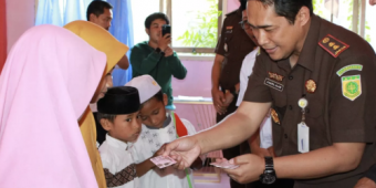 Luncurkan Jaksa Peduli Anak, Kejari Kabupaten Probolinggo Jemput Bola KIA di Panti Asuhan
