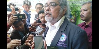 AMTKS Demo Disdik Kota Malang Tuntut Oknum Guru Cabul SDN Kauman 3 Dipecat