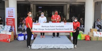 Ikhtiar Tangani Covid-19, Berbagai Perusahaan Kumpulkan Bantuan di Balai Kota Surabaya