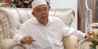 kiai-asep-biaya-shalat-malam-dan-istighatsah-di-pendopo-uang-saya-pribadi
