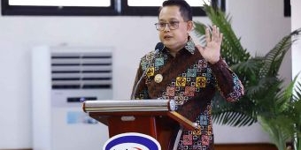 Jadi Keynote Speaker, Pj Gubernur Jatim Dorong Optimalisasi BUMD serta BLUD Kesehatan