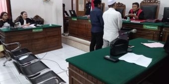 Sidang 2 Kurir Rokok Ilegal di PN Surabaya: Terdakwa Ngaku Tak Tahu soal Rokok Tanpa Cukai