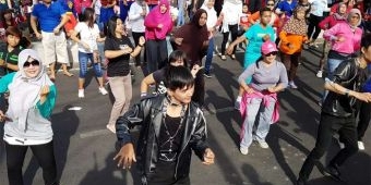 Cosplay Super Junior Ajak Pengunjung CFD 