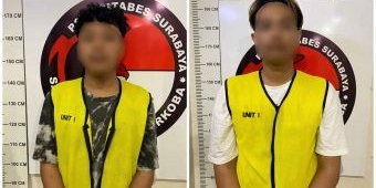 Satresnarkoba Polrestabes Surabaya Gulung 2 Pengedar Ganja Online