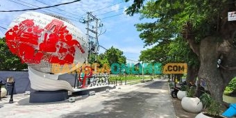 Taman Pinggir Kali Paron, Wisata Baru Ala Malioboro di Kediri