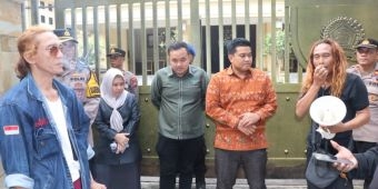 Tuntut Transparansi Penggunaan Anggaran Pilkada Gresik Rp84 M, Massa GenPABUMI Geruduk Kantor DPRD