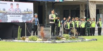 Kawal Malam Pergantian Tahun, Kapolres Mojokerto Kota: Layani Masyarakat dengan Salam, Senyum, Sapa