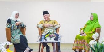 Bedah Buku KH Hasyim Asyari: Pemersatu Umat Islam Indonesia, Khofifah: Dahysat Secara Substansi