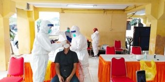 Antisipasi Lonjakan Covid-19, Pemkot Surabaya Gelar Tes Swab Serentak di 18 Rusun