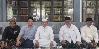 Pengasuh Ponpes Langitan Restui Yani-Alif Maju Pilkada Gresik