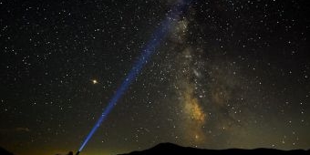 Puncak Hujan Meteor Perseid Terjadi 13 Agustus 2023, Begini Cara Lihatnya