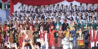 Bupati Tulungagung Kenakan Pakaian Adat di Peringatan HUT ke-80 RI