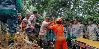 Satu Korban Longsor di Wonosalam Ditemukan Tertimbun Reruntuhan Rumah, Bocah 11 Tahun