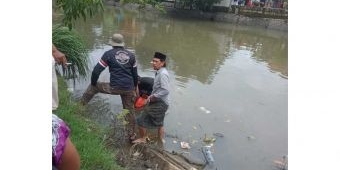 Bocah 12 Tahun yang Tenggelam di Sungai Pucang Sidoarjo Ditemukan Meninggal