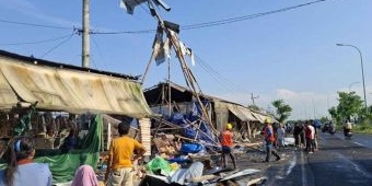 Ruko di Bangkalan Rusak Berat Usai Diterjang Angin Kencang