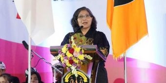 Hadiri Wisuda Universitas Kadiri, Pj Wali Kota Kediri Ajak Lulusan Berani Wirausaha