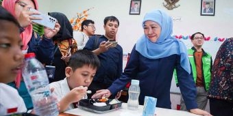 Program Makan Bergizi Gratis Resmi Diluncurkan, Khofifah Beberkan Beragam Manfaat